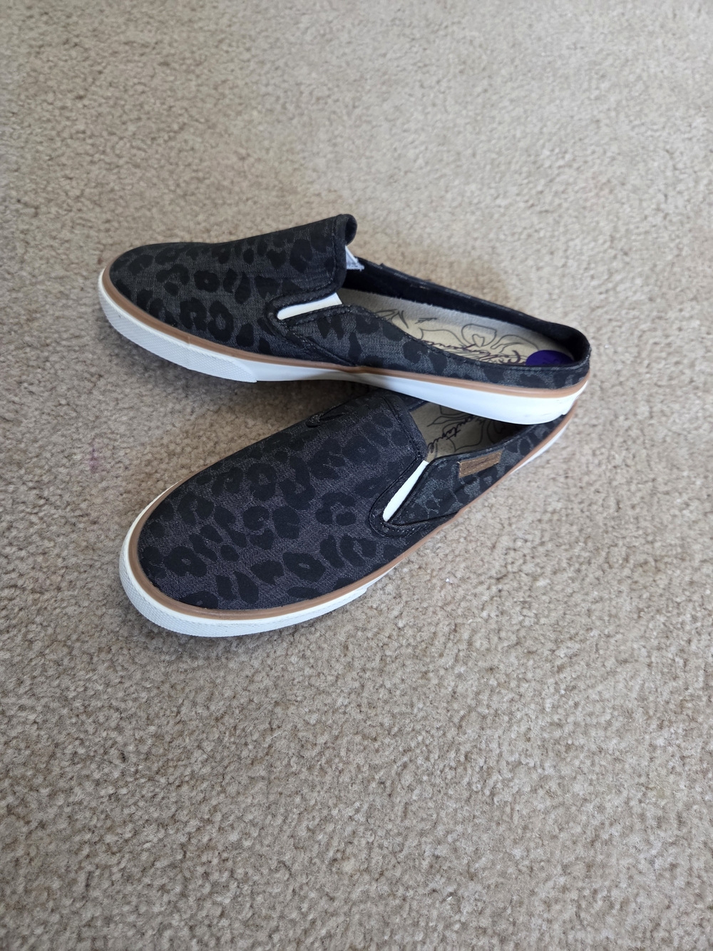 Slip-On Leopard Print Canvas Sneakers - Black